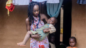 M&auml;dchen erhalten Bildung und Unterst&uuml;tzung durch ein Hilfsprojekt f&uuml;r M&auml;dchen und Frauen weltweit.